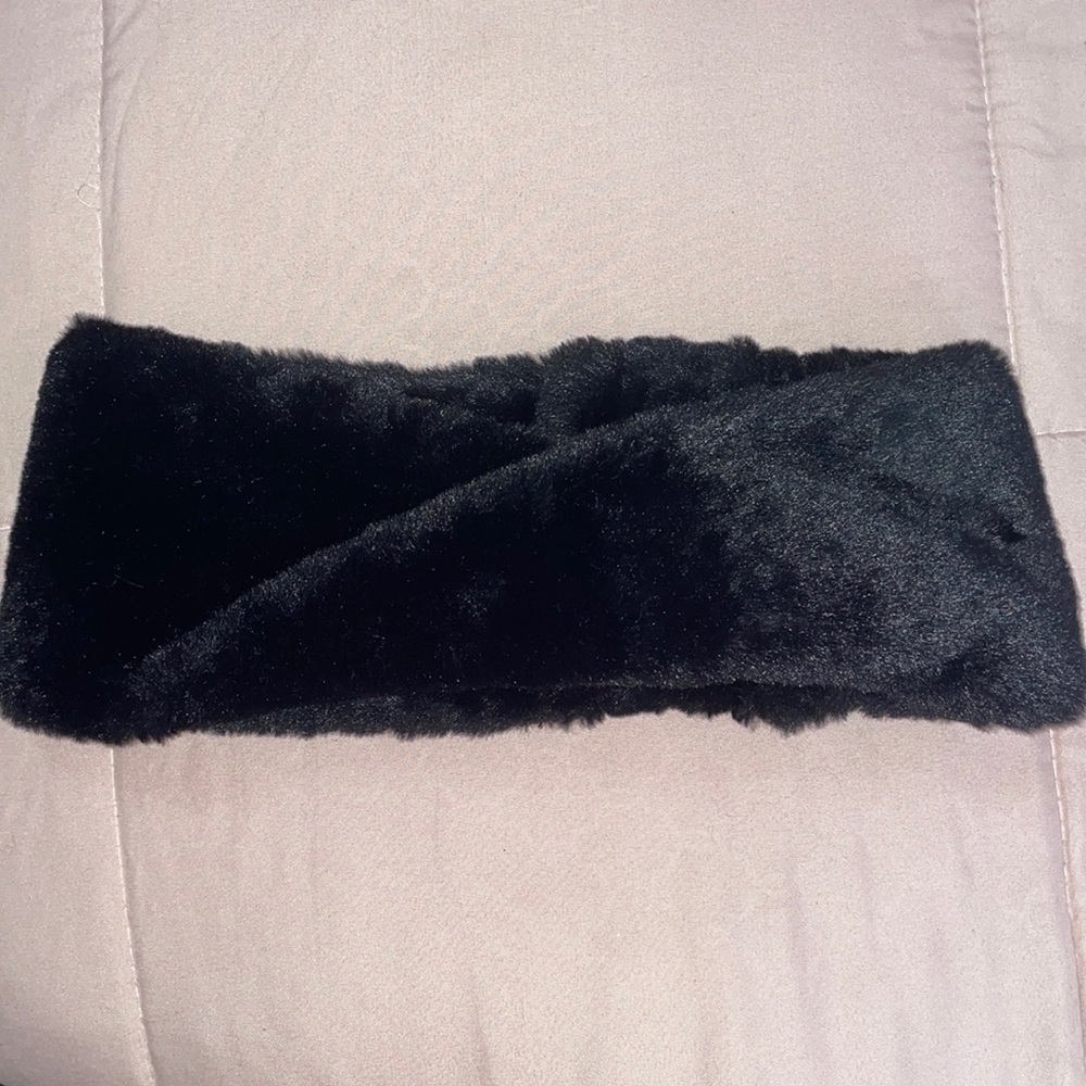Black head wrap